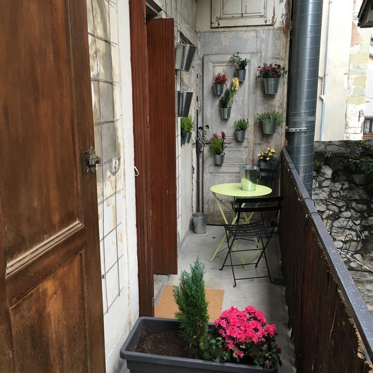 Wine Home Chambéry Exterior photo